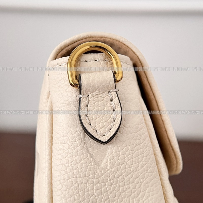 루이비통월릿온체인아이비 20260118-160025-010루.jpg