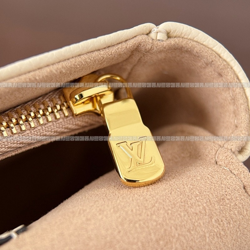 루이비통월릿온체인아이비 20260118-160025-012루.jpg