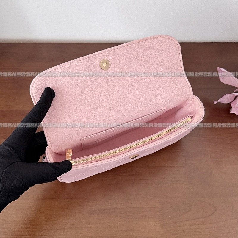 루이비통월릿온체인아이비 20260118-160645-018루.jpg