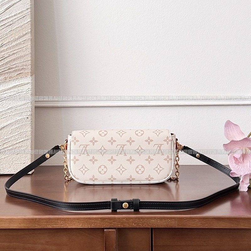 루이비통월릿온체인아이비 20260118-162725-006루.jpg