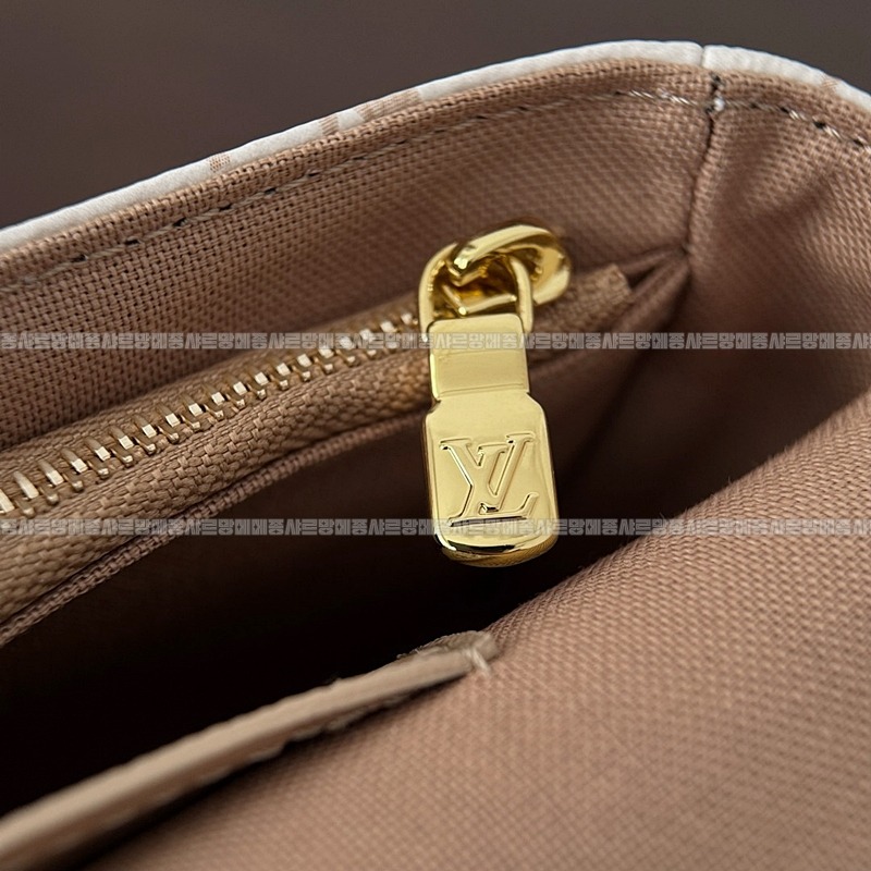 루이비통월릿온체인아이비 20260118-162726-011루.jpg