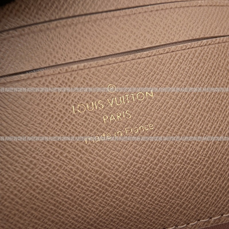 루이비통월릿온체인아이비 20260118-162726-014루.jpg