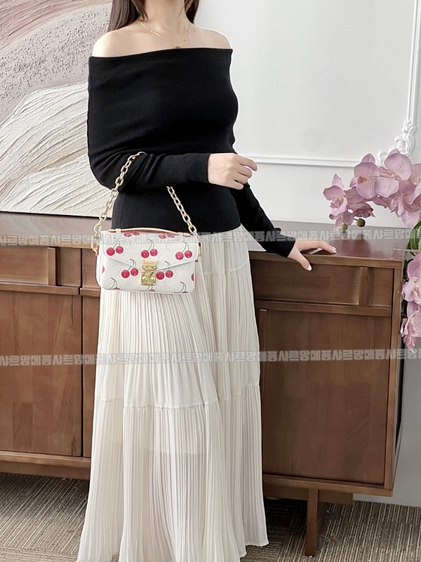 루이비통월릿온체인아이비 20260118-163813-002루.jpg