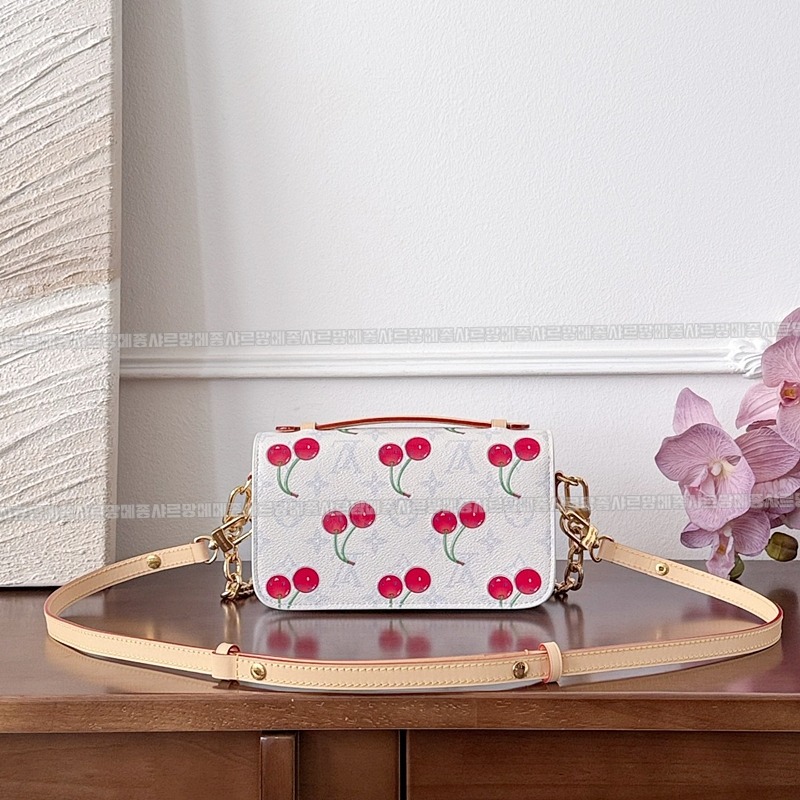 루이비통월릿온체인아이비 20260118-163813-006루.jpg