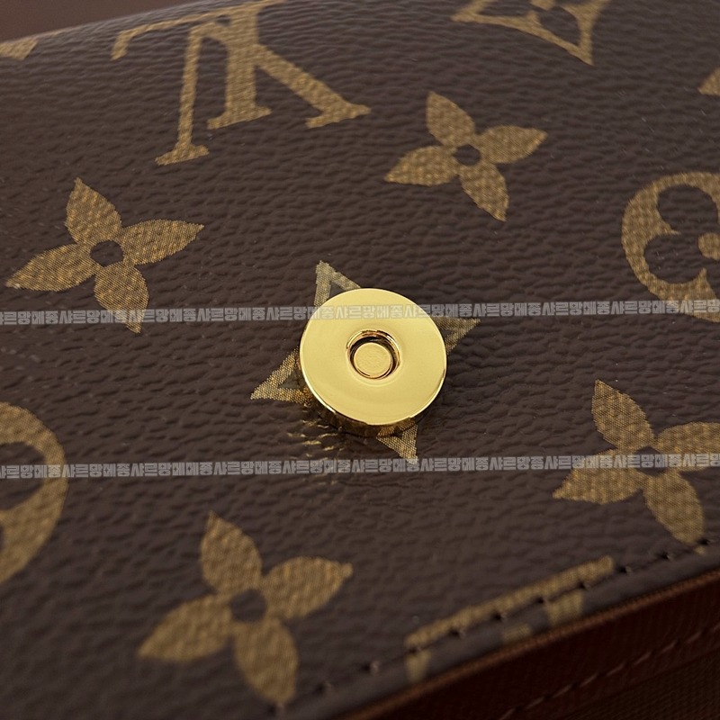 루이비통월릿온체인아이비 20260118-165546-012루.jpg