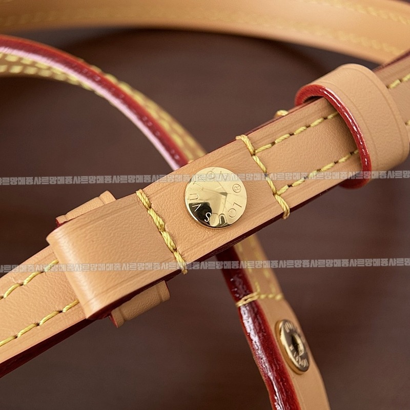 루이비통월릿온체인아이비 20260118-165546-014루.jpg