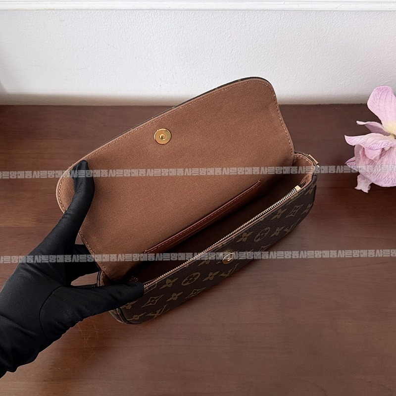 루이비통월릿온체인아이비 20260118-165547-017루.jpg