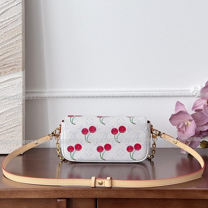 루이비통월릿온체인아이비 20260118-171138-006루.jpg