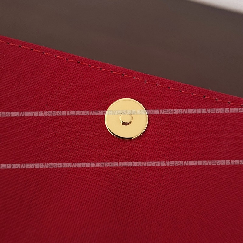 루이비통월릿온체인아이비 20260118-171139-010루.jpg