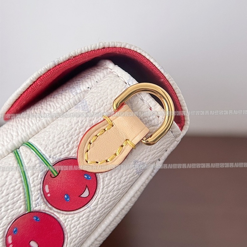 루이비통월릿온체인아이비 20260118-171139-014루.jpg