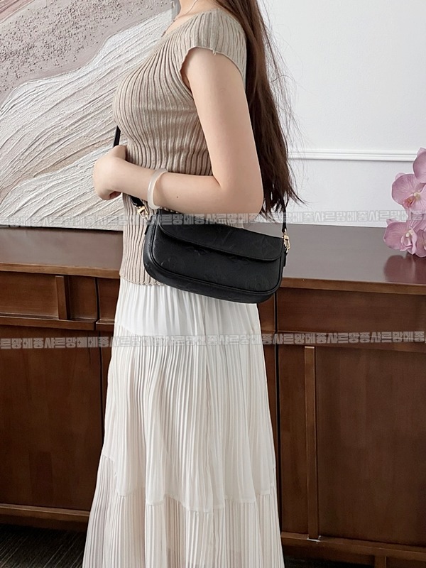 루이비통월릿온체인아이비 20260118-172945-002루.jpg