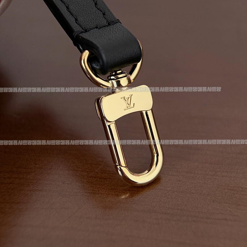 루이비통알마BB모노그램캔버스백 20260119-123615-014루.jpg