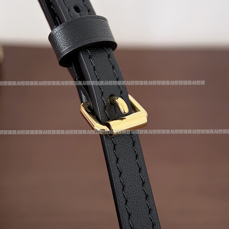 루이비통알마BB모노그램캔버스백 20260119-123615-015루.jpg