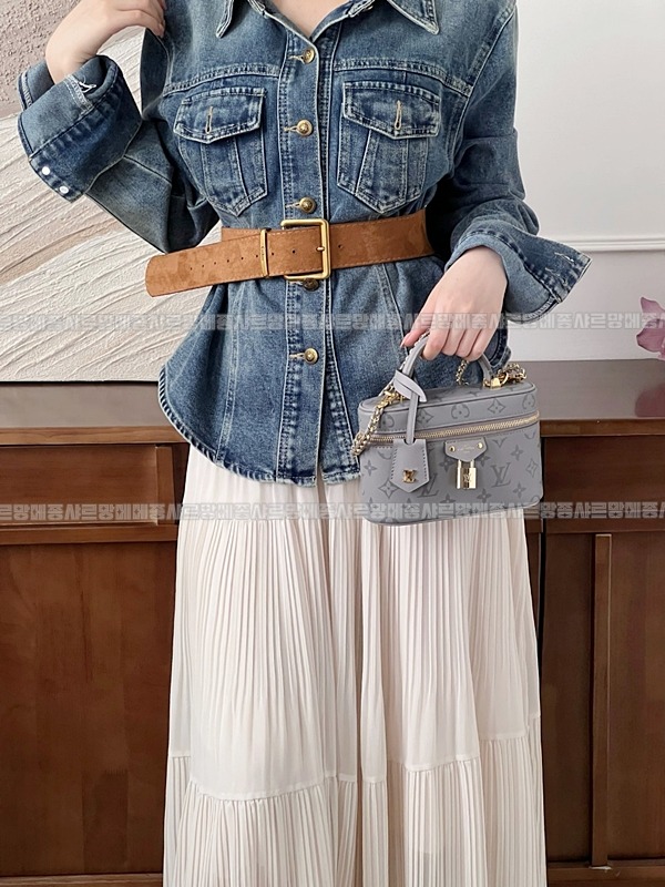 루이비통베니티체인파우치 20260119-135319-003루.jpg