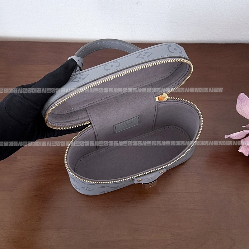 루이비통베니티체인파우치 20260119-135321-018루.jpg