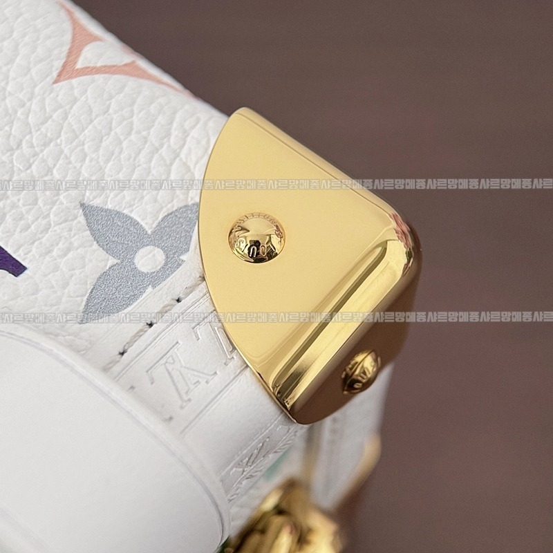 루이비통X무라카미타카시MM 20260121-125905-011루.jpg