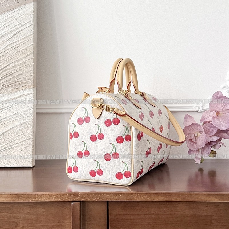 루이비통X무라카미다카시체리스피디소프트반둘리에30화이트 20260122-180041-007루.jpg