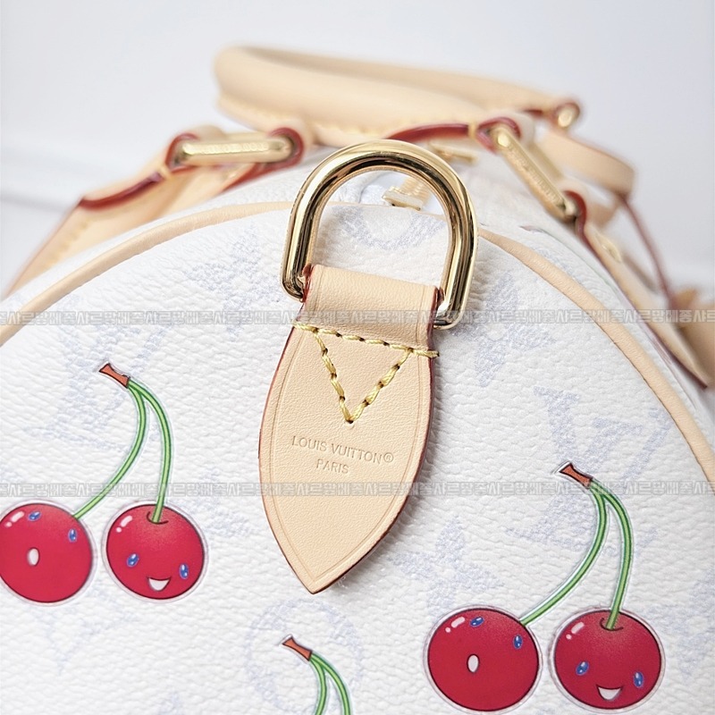 루이비통X무라카미다카시체리스피디소프트반둘리에30화이트 20260122-180042-012루.jpg