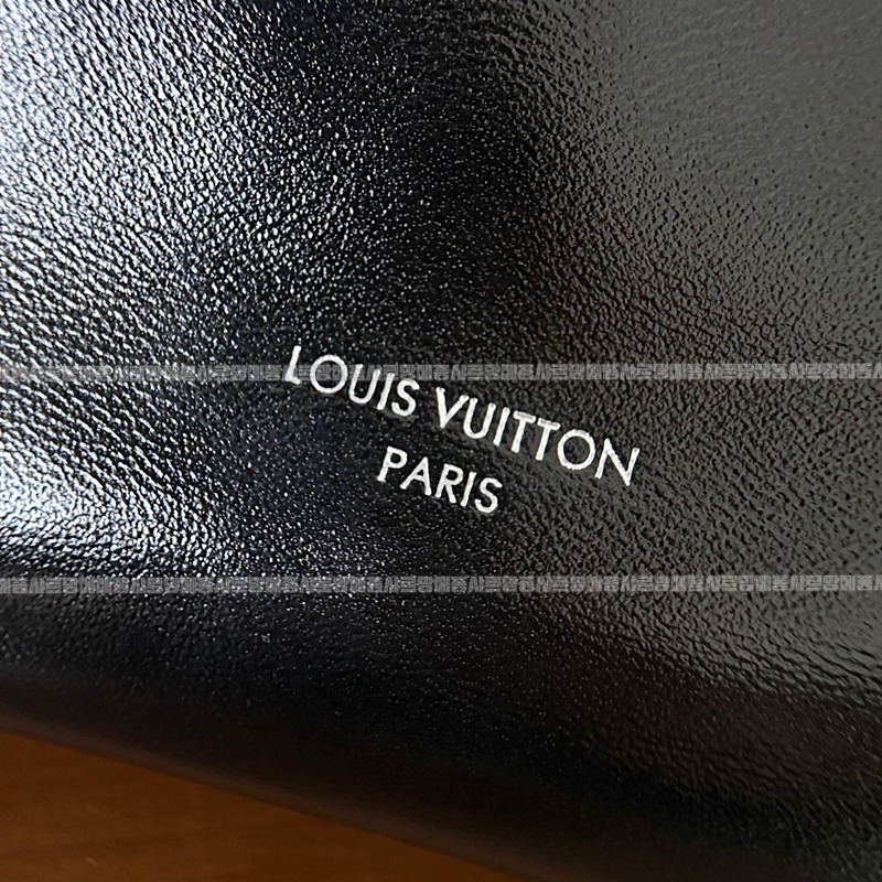 루이비통캐리올다크 20260124-121801-009루.jpg