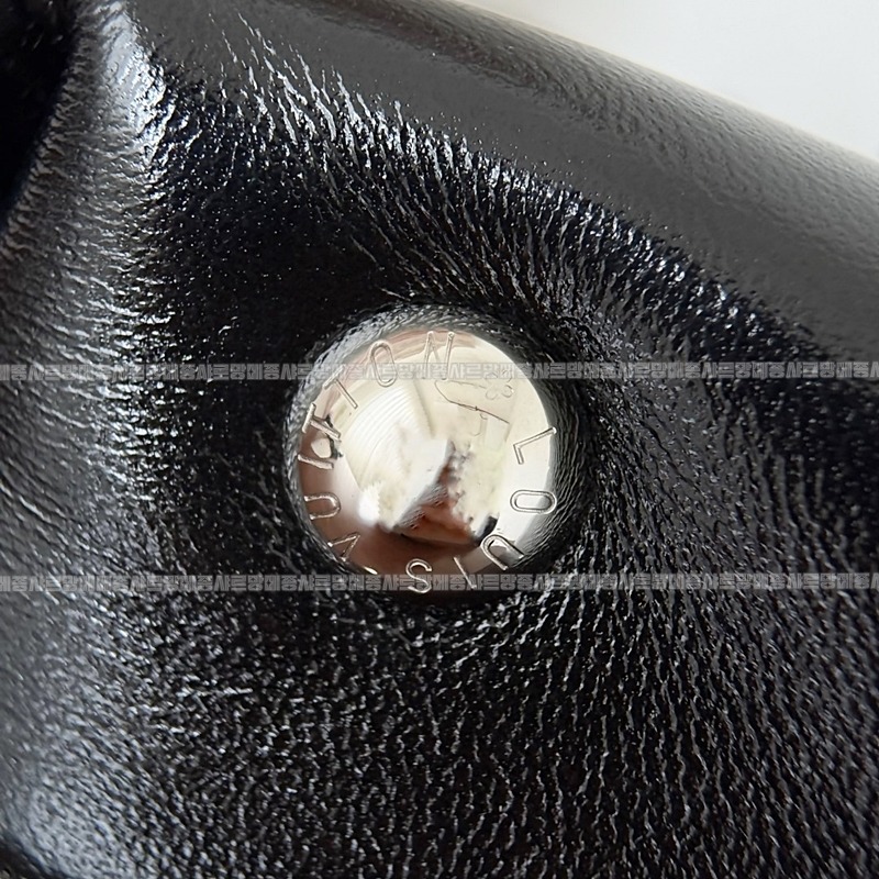 루이비통캐리올다크 20260124-121802-014루.jpg