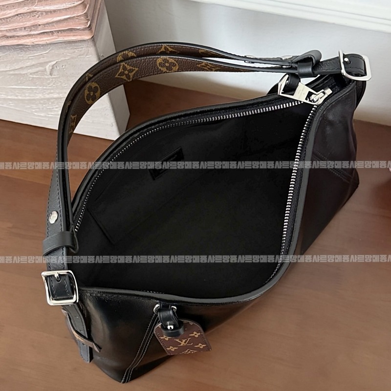 루이비통캐리올다크 20260124-121803-018루.jpg