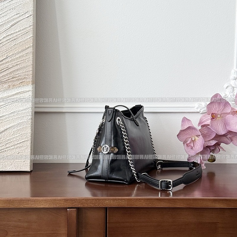 루이비통캐리올BB다크백 20260124-123020-006루.jpg