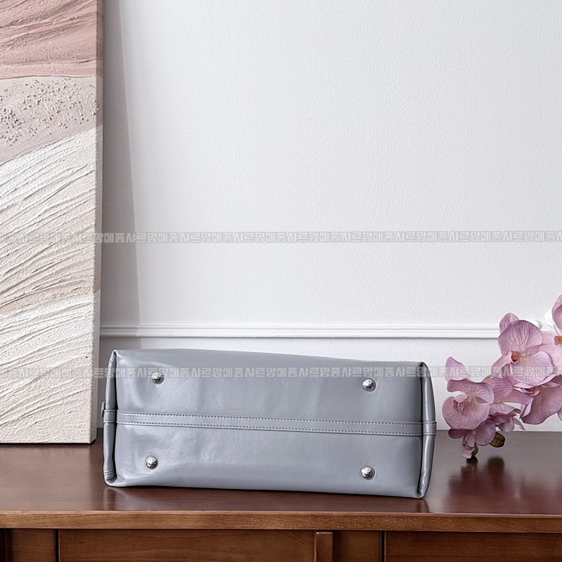 루이비통캐리올바이브MM 20260124-124906-007루.jpg