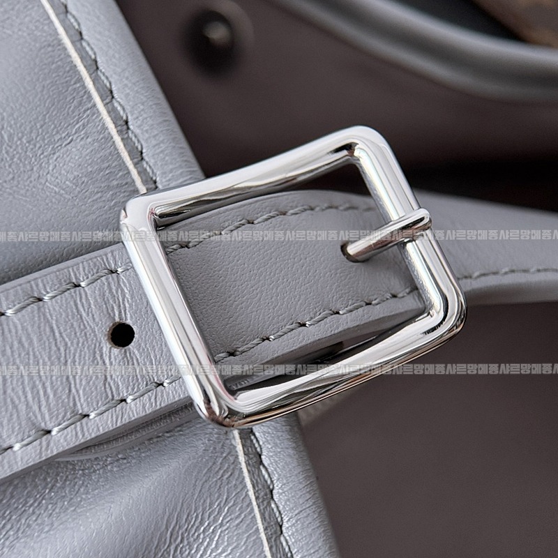 루이비통캐리올바이브MM 20260124-124906-011루.jpg