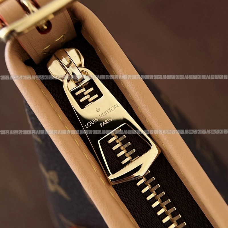 루이비통캐리올이스트웨스트  wsxc1769271044862_2루.jpg