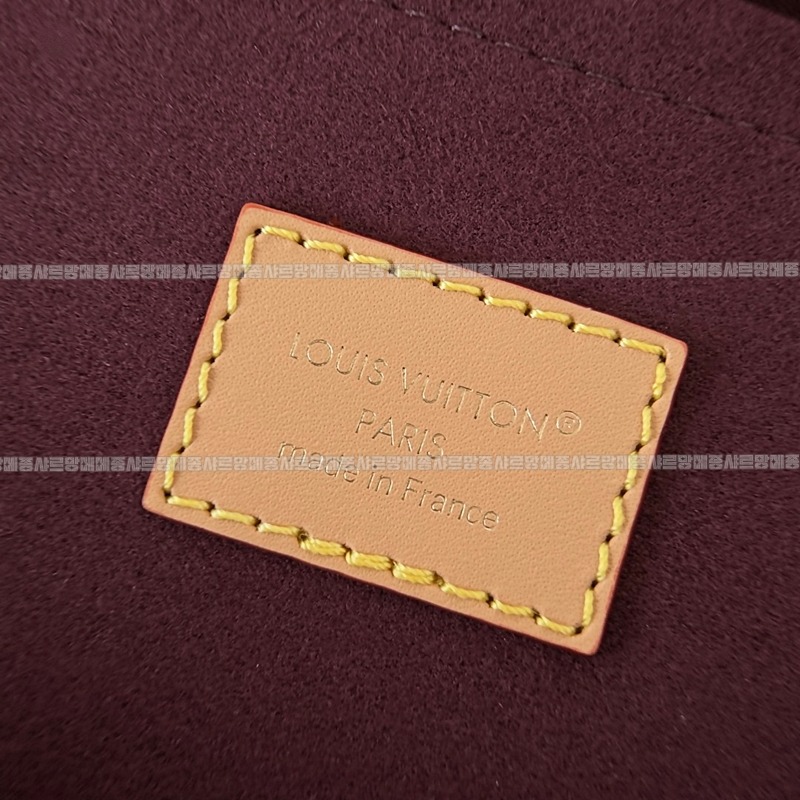 루이비통캐리올이스트웨스트  wsxc1769271044862_3루.jpg