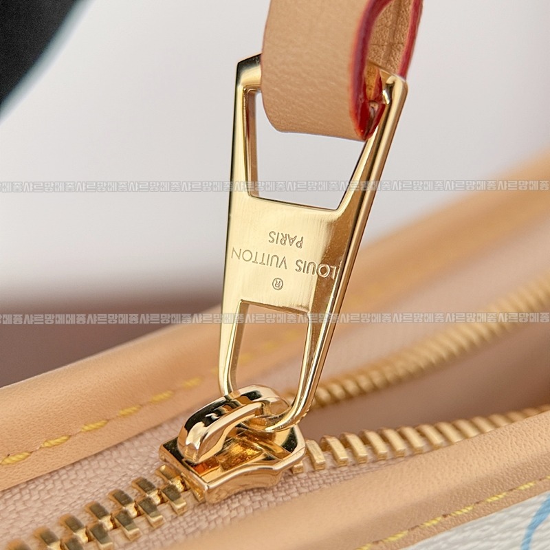 루이비통X캐리올이스트웨스트  wsxc1769271131827_4루.jpg