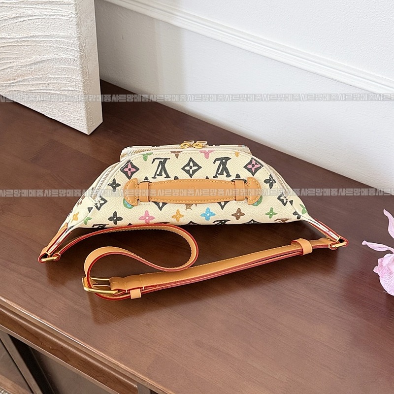 루이비통러쉬웨이스트백 20260125-150409-009루.jpg