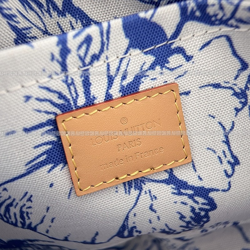 루이비통온더고이스트웨스트블루 20260126-110857-012루.jpg