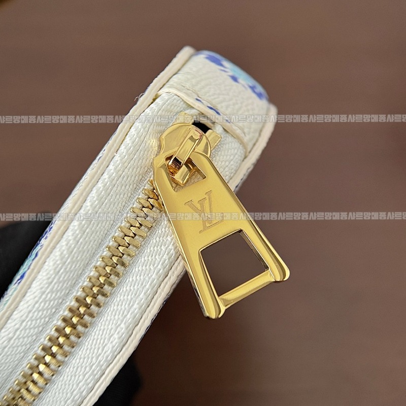 루이비통온더고이스트웨스트블루 20260126-110857-014루.jpg