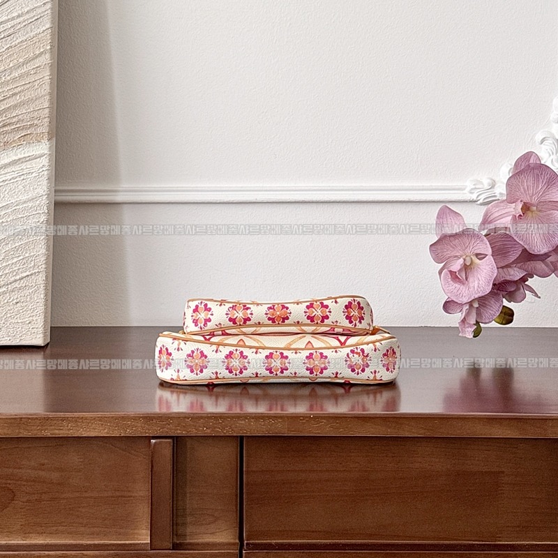 루이비통멀티포쉐트악세수아핑크 20260126-145713-008루.jpg