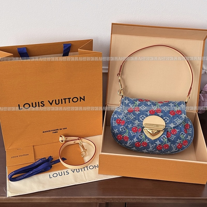 루이비통X무라카미다카시체리선셋데님모노그램 20260127-101658-004루.jpg