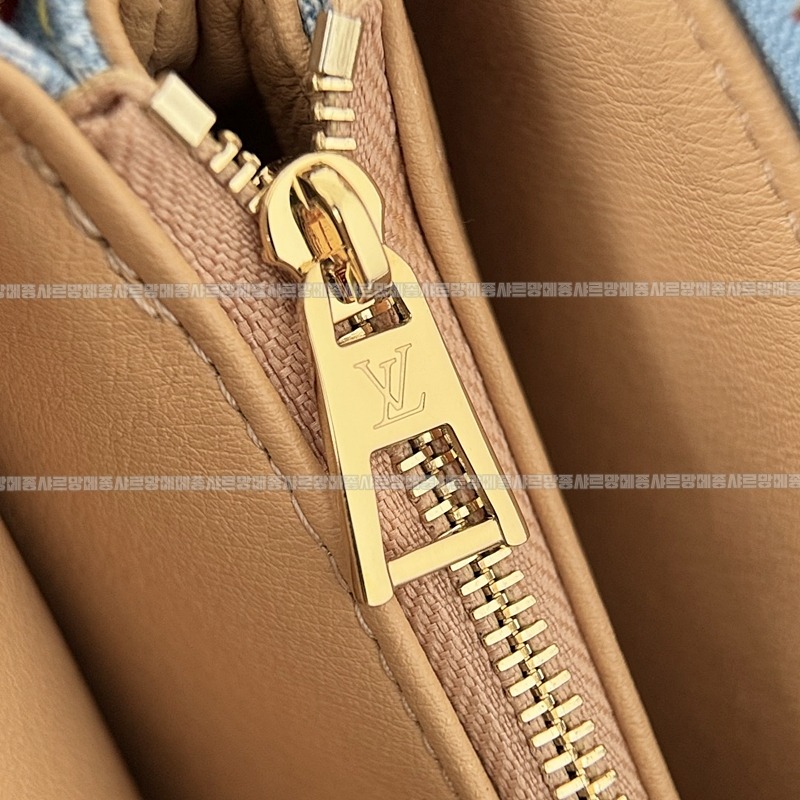 루이비통쿠상BB스카이블루데님 20260127-142834-013루.jpg