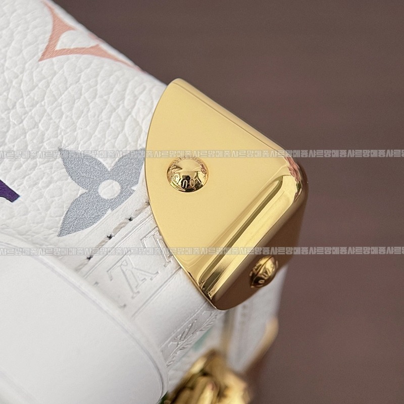 루이비통X무라카미다카시사이드크렁크MM  20260127-160042-010루.jpg