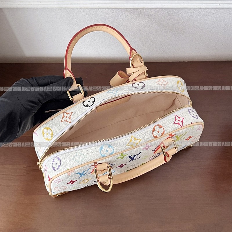 루이비통X무라카미캐시올이스트웨스트  20260127-160656-017루.jpg