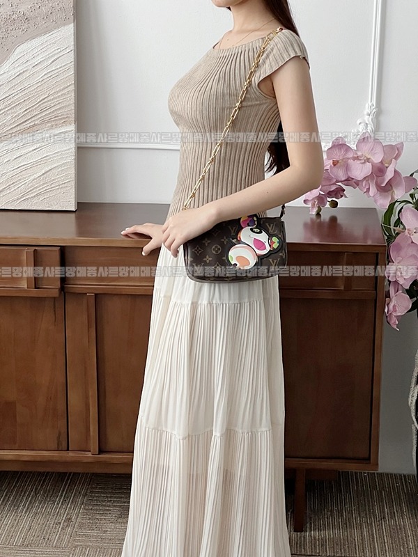 루이비통XTM포쉐트액세서리 20260127-165455-001루.jpg