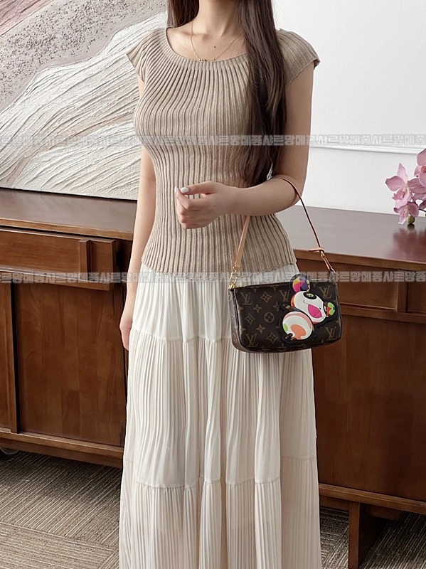 루이비통XTM포쉐트액세서리 20260127-165455-003루.jpg