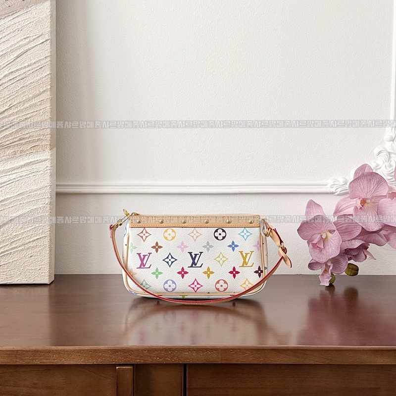 루이비통XTM포쉐트악세수아 20260128-140050-005루.jpg