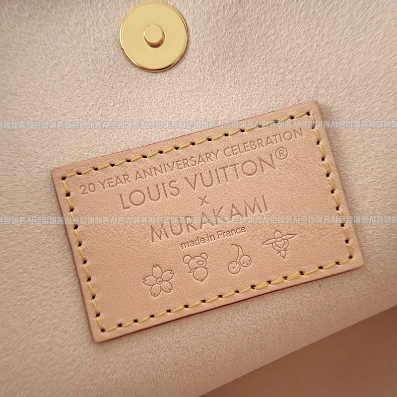 루이비통X무라카미타카시캐리올PM 20260128-140601-012루.jpg