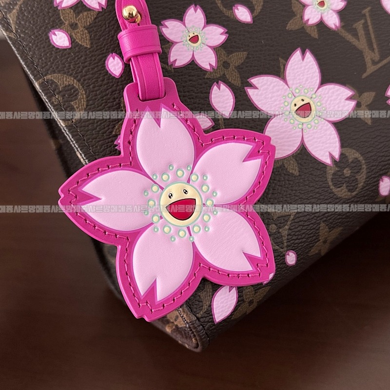 루이비통X무라카미다카시온더고PM 20260128-151111-011루.jpg