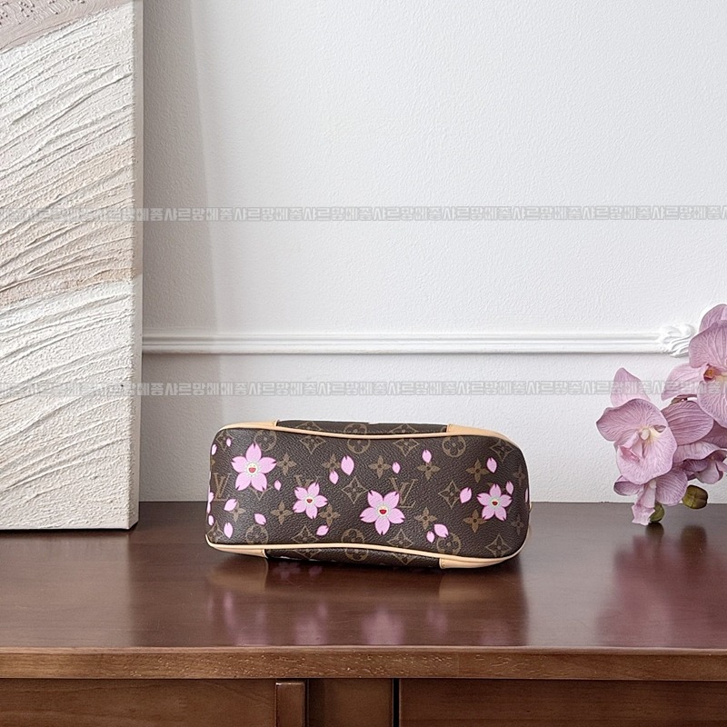 루이비통X타카시무라카미불로뉴PM 20260128-152636-008루.jpg