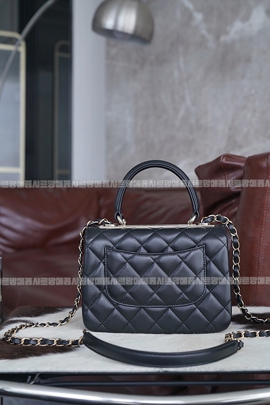 샤넬트렌디CC탑핸들뉴미니백 20260130-164819-013루.jpg