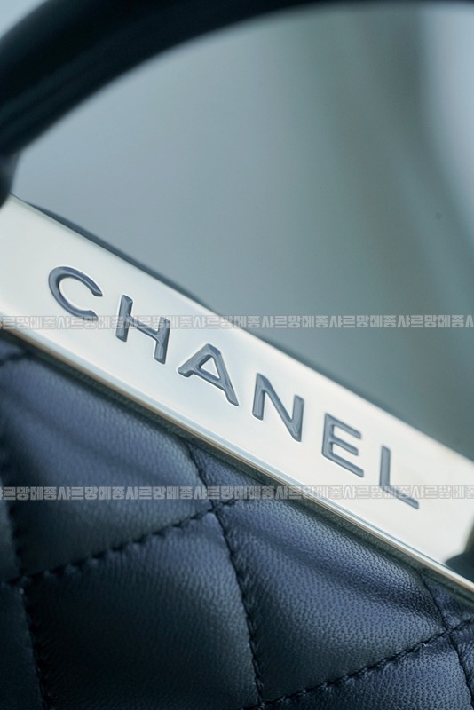 샤넬트렌디CC탑핸들뉴미니백 20260130-164821-021루.jpg