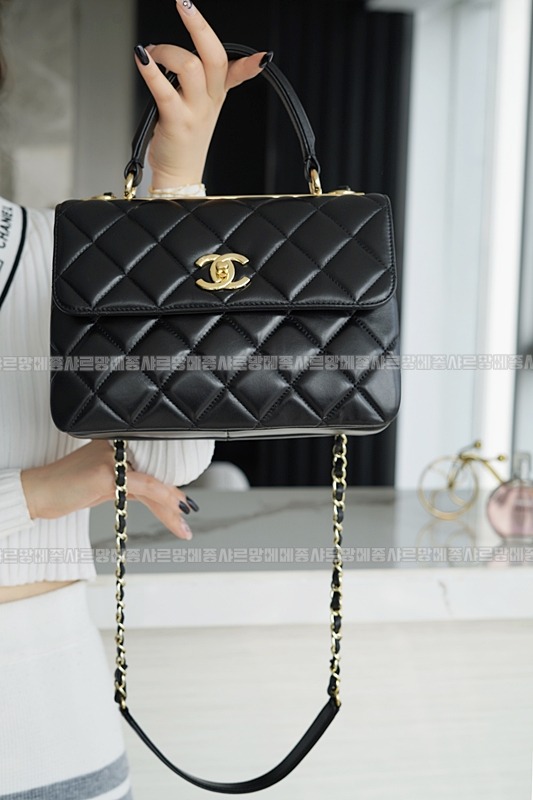 샤넬트렌디CC탑핸들플립백 20260130-165912-002루.jpg