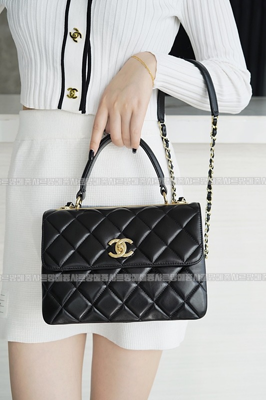 샤넬트렌디CC탑핸들플립백 20260130-165912-003루.jpg