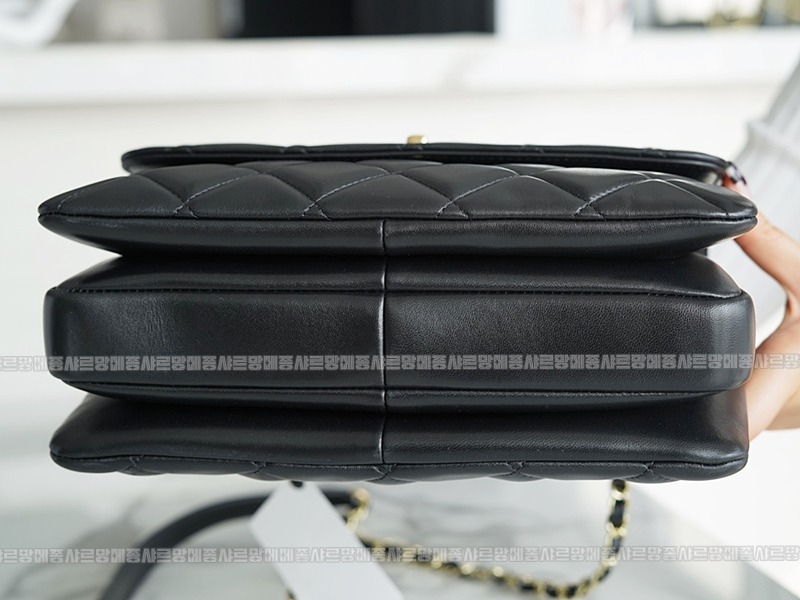 샤넬트렌디CC탑핸들플립백 20260130-165913-009루.jpg